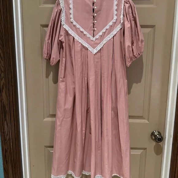 Gunne Sax Pink Midi Dress with Puff Sleeves Mock Neck and Bib Collar - Picture 2 of 3